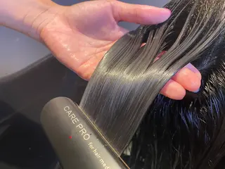 カラー 小玉 唯依のヘアスタイル