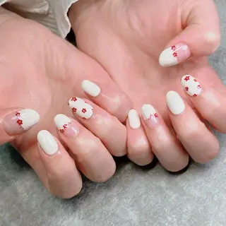 ネイル haleyume所属・shino🌟 痛ネイルのネイルデザイン