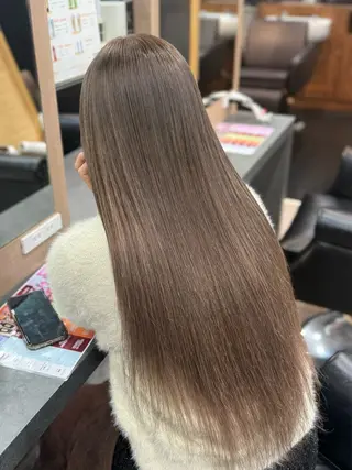 ロング lapis  Rie シールエクハイトーンのヘアスタイル