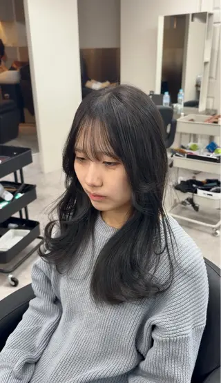 ロング 透明感カラー×髪質 とぅるん艶・猿渡のヘアスタイル