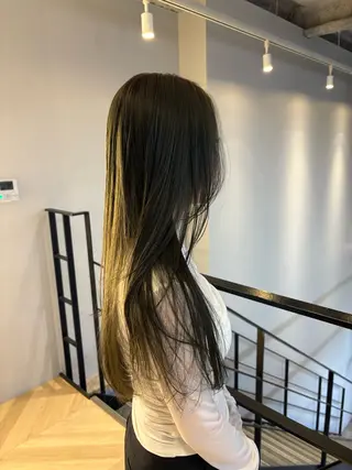 ロング yuri/オリーブ/ 暖色カラー/レイヤーのヘアスタイル