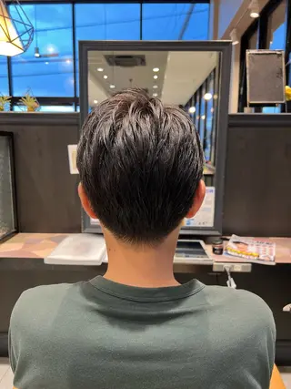メンズ MEN'S SALON Cyf千葉所属・韓国ヘア/ センター パート/Yuyaのヘアスタイル