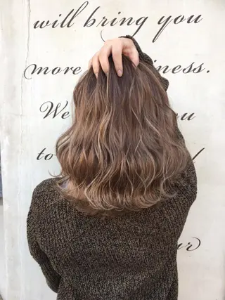 セミロング カラー 森 早希絵のヘアスタイル