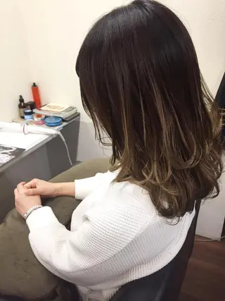 ロング カラー パーマ 成松 勇治のヘアスタイル
