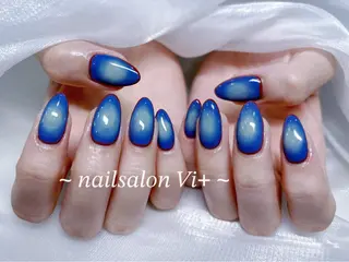 ネイル Nailsalon Vi+ももか🩷のネイルデザイン