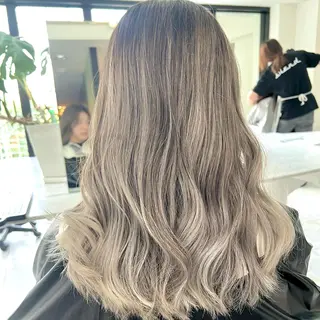 セミロング カラー ヘアアレンジ ✨韓国/外国人風✨ 江原巧のヘアスタイル