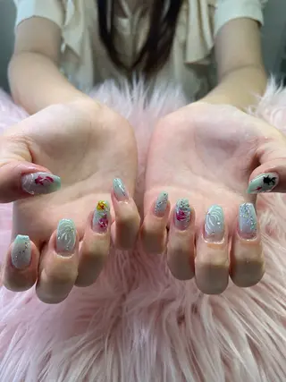 ネイル ネイルサロンキュアイスト所属・キュアイスト アコパラジェル調布のネイルデザイン