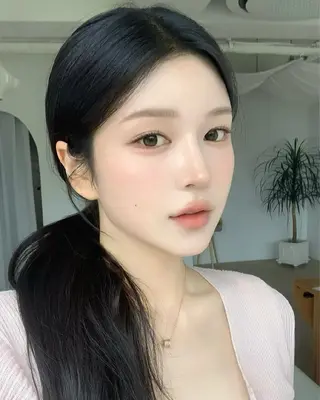 セミロング カラー 莉乃/縮毛矯正/髪質 改善/艶カラーのヘアスタイル