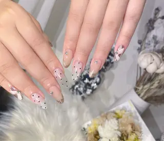 ネイル AngelChris ビューティーサロンのネイルデザイン