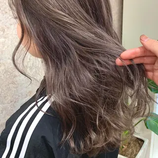 セミロング カラー 明石遼/ベージュ / ピンクのヘアスタイル