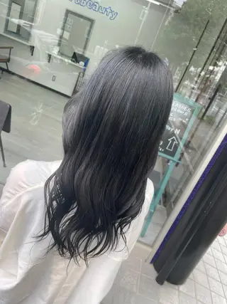 カラー オノ アカネのヘアスタイル