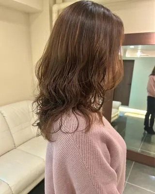 ロング カラー パーマ ヘアアレンジ チーフデザイナー 若林 麻衣のヘアスタイル