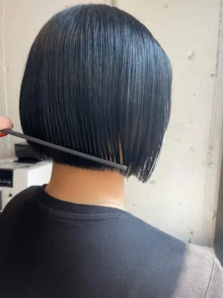 ショート カラー hisano / ハイトーン・透明感のヘアスタイル