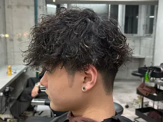 ミディアム パーマ メンズ 🔥上野メンズ専門 青柳コウタのヘアスタイル