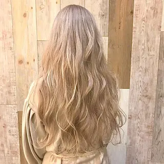ロング Natsumi🐾 Aujuaソムリエのヘアスタイル