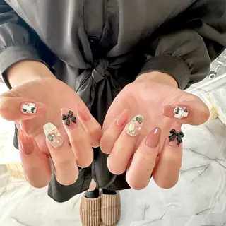 ネイル LAUR Natsukiのネイルデザイン