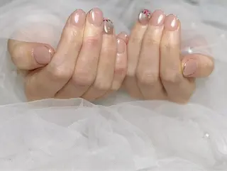 ネイル ERFOLG　GINZA横浜駅店所属・ERFOLG横浜店 石橋しのぶのネイルデザイン