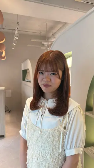カラー momb所属・杉浦 姫菜のヘアスタイル