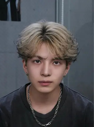ショート カラー メンズ PIA hair design所属・湖城 恵吾のヘアスタイル
