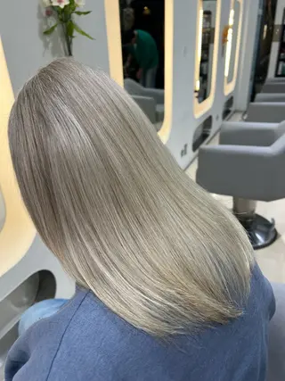 ミディアム 堀井 凌平のヘアスタイル