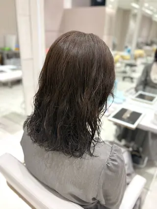 ミディアム カラー 銀座/赤み消し/ 透明感カラー🩶りくのヘアスタイル