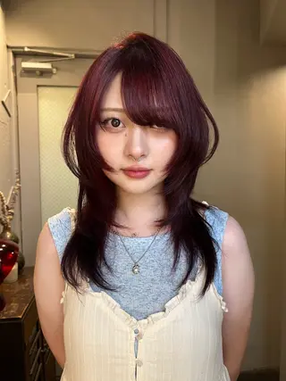 セミロング カラー haco＋所属・圧倒的デザイン力 店長🎨RENAのヘアスタイル