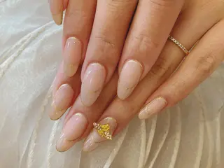 ネイル ネイル ティアラのネイルデザイン