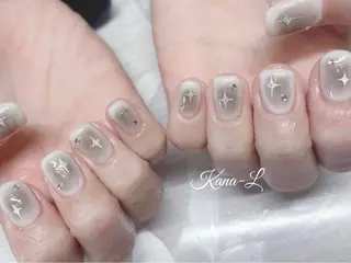 ネイル 芦辺 香奈のネイルデザイン