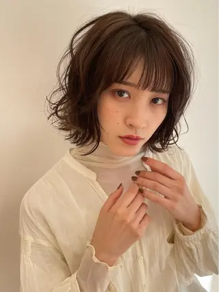 ミディアム パーマ 荒木 理緒のヘアスタイル