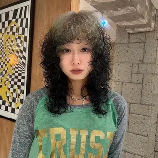 ロング カラー パーマ hair salon 束sok所属・ナホ/ハイトーン/ レイヤーカットモデルのヘアスタイル