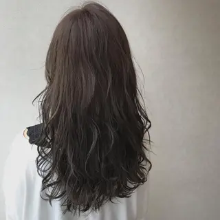 ロング カラー AGU akariのヘアスタイル