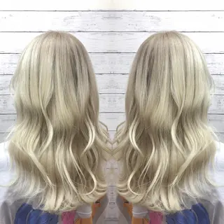 セミロング カラー 韓国ヘア🤍髪質改善 🇰🇷AKANEのヘアスタイル