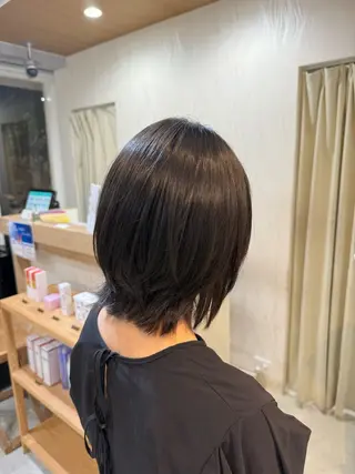 ミディアム 島 歩那のヘアスタイル