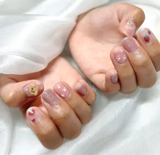 ネイル takamin._.nail所属・t. takamiのネイルデザイン