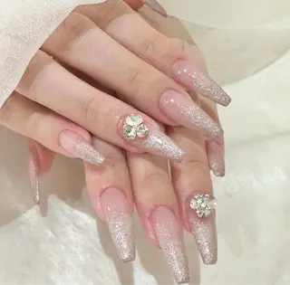 ネイル UniqueNail 長さだし専門店のネイルデザイン