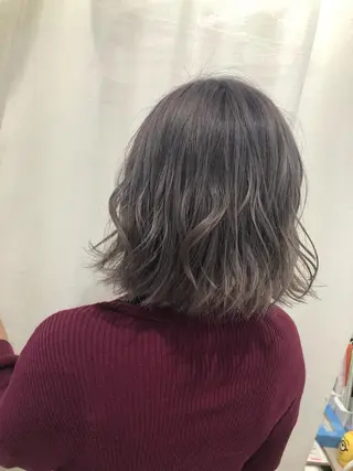 ミディアム カラー hisano / ハイトーン・透明感のヘアスタイル