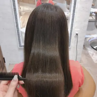ミディアム 代表山口ひな 髪質改善のプロのヘアスタイル