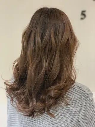 ロング カラー 松吉 純平のヘアスタイル