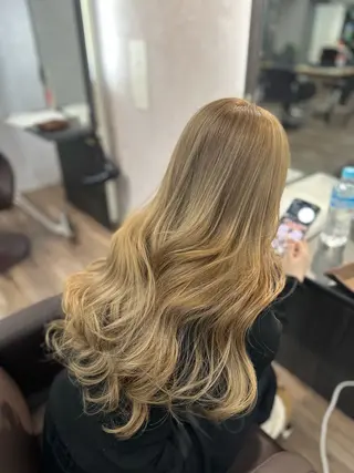 セミロング Lisa📎 【Zina 2nd】のヘアスタイル