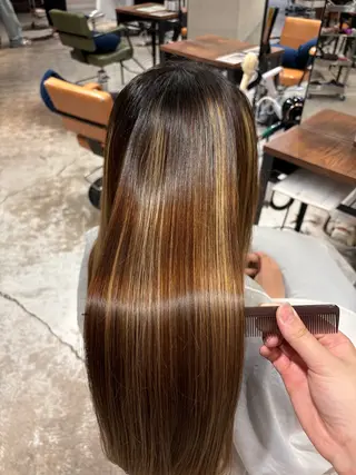 ロング LallYou金山所属・中村 紅葉のヘアスタイル