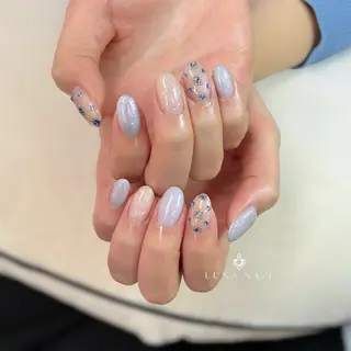 ネイル アトリエ　ミモザ所属・いまむら あかりのネイルデザイン