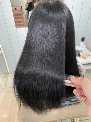 セミロング カラー 韓国風レイヤーカット 💎髪質改善"yuiのヘアスタイル