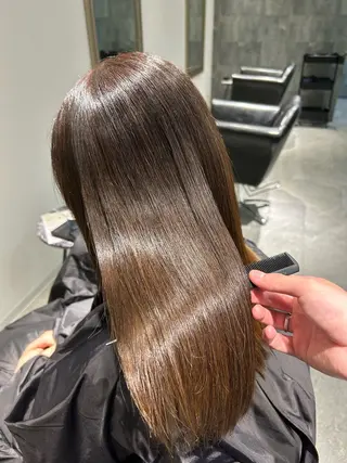 セミロング 髪質改善特化🫧 梶川　歩哉のヘアスタイル