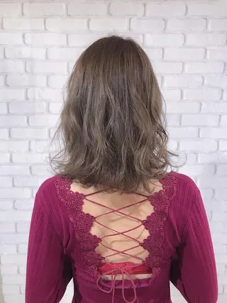 ミディアム 👑圧倒的カラー👑 佐々木祐希のヘアスタイル