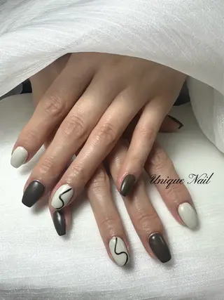 ネイル UniqueNail 長さだし専門店のネイルデザイン