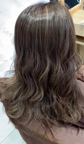 カラー stylist 🌼 SHIONのヘアスタイル