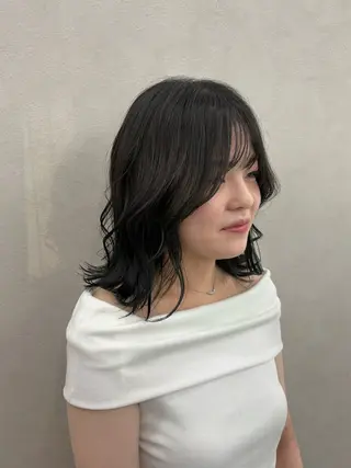 ミディアム カラー qumu 横浜所属・縮毛矯正/髪質改善 /似合わせカットのヘアスタイル
