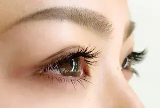マツエク・マツパ ルピナス🌼 Haruの眉毛・アイブロウイメージ