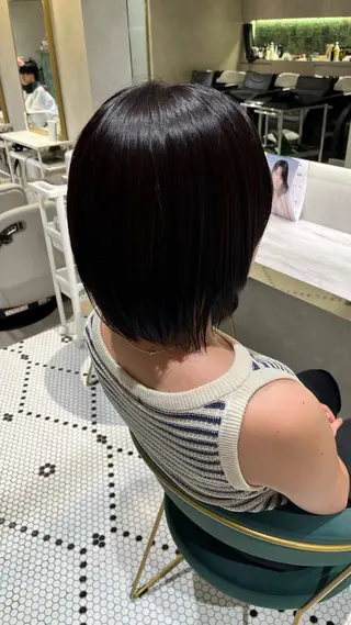 ショート カラー 新宿/アシスタント AiNAのヘアスタイル