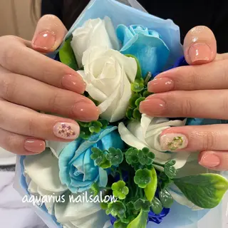 ネイル 奥園 良恵のネイルデザイン